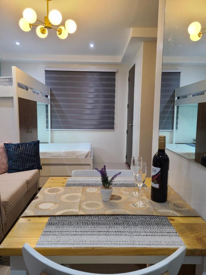Plumera Condo Near Mactan Airport Studio With Balcony Bankal Exteriör bild