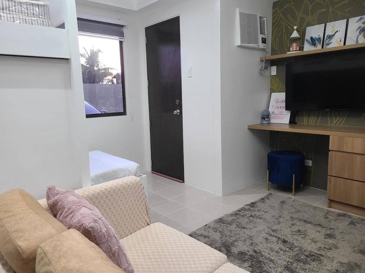 Plumera Condo Near Mactan Airport Studio With Balcony Bankal Exteriör bild