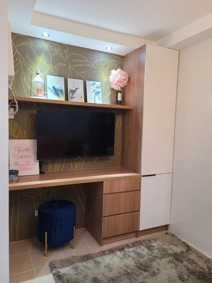 Plumera Condo Near Mactan Airport Studio With Balcony Bankal Exteriör bild